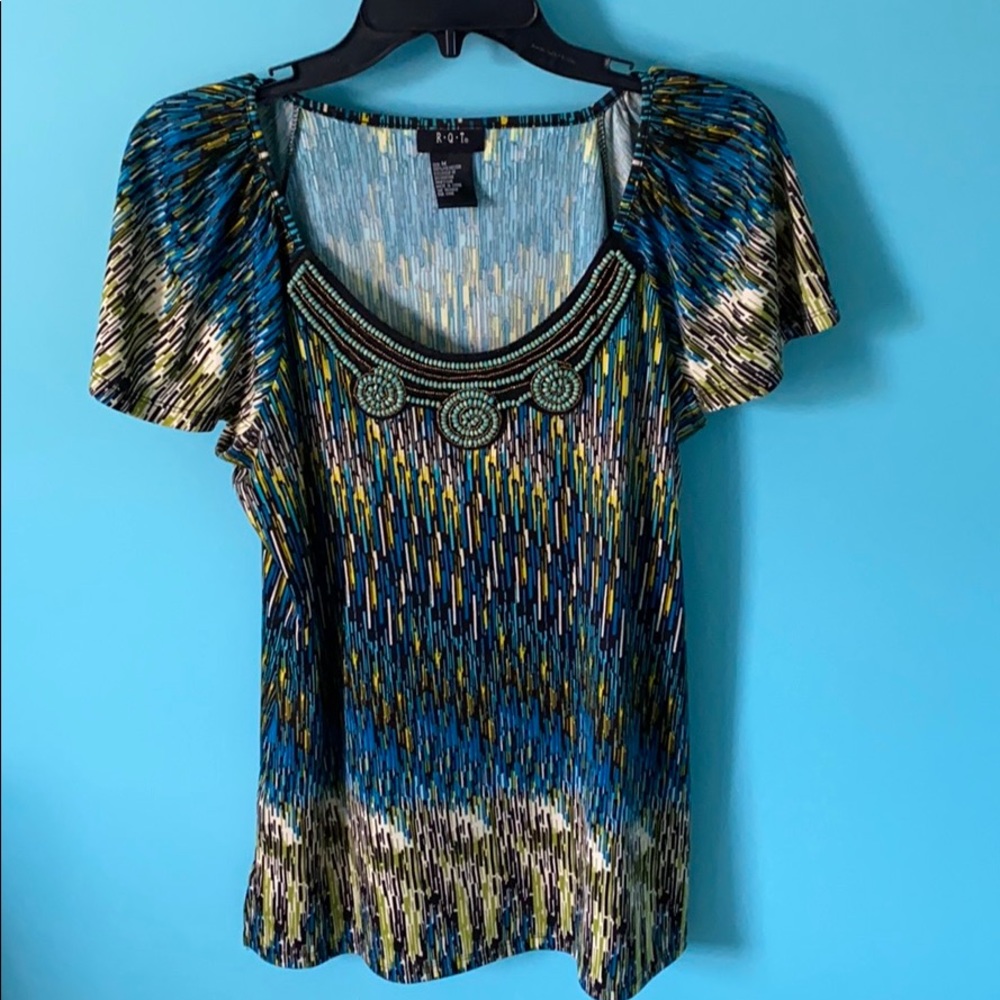Short sleeve top